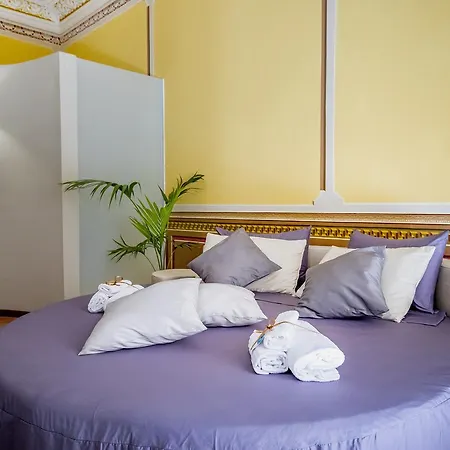 Pepito Palace Bed and Breakfast